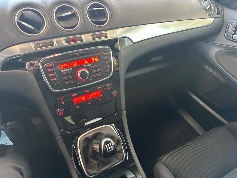 Ford S-MAX 2,0 Titanium 7prs 5d