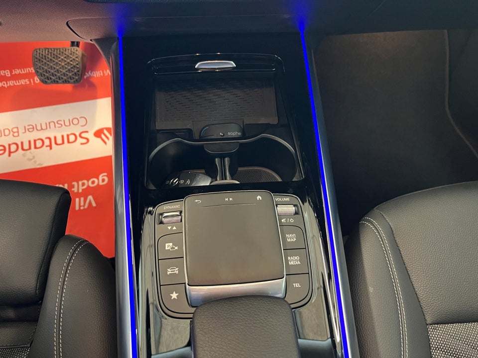 Mercedes EQA300 Progressive 4Matic 5d