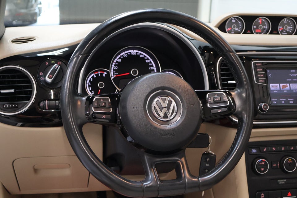 VW The Beetle 1,4 TSi 150 Design Cabriolet 2d