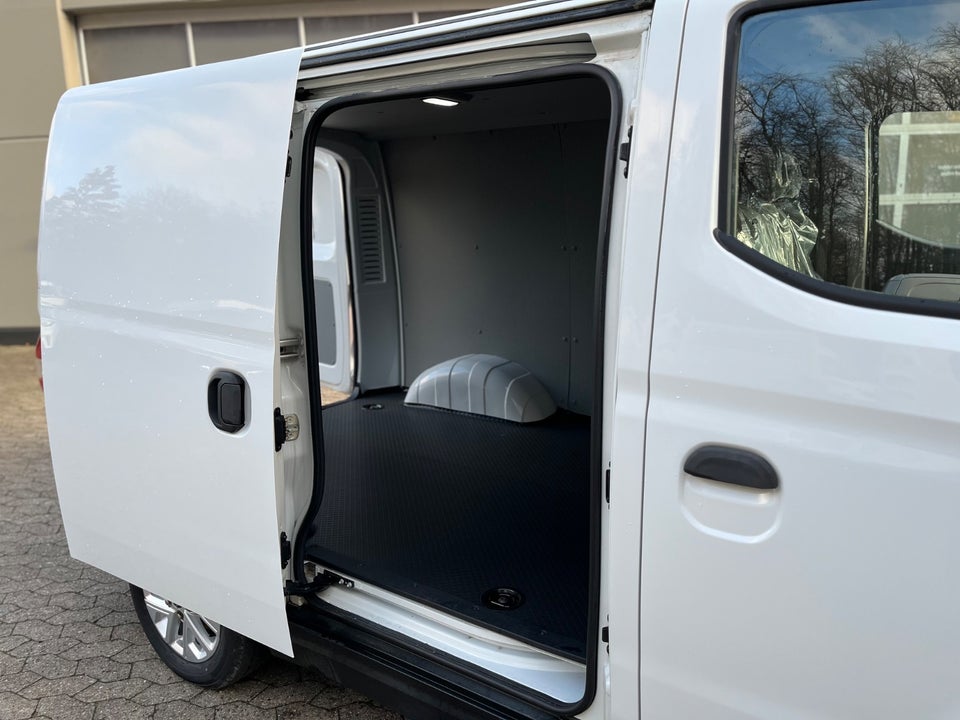 Maxus e-Deliver 3 50 Cargo Van SWB