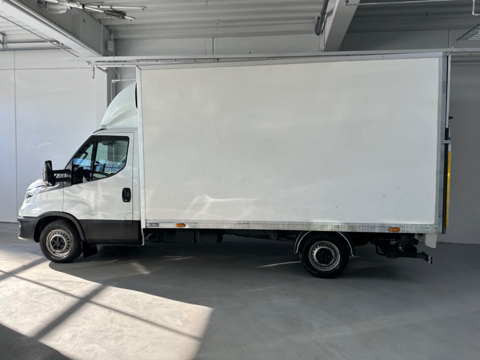 Iveco Daily 2,3 35S16 Alukasse m/lift AG8 2d