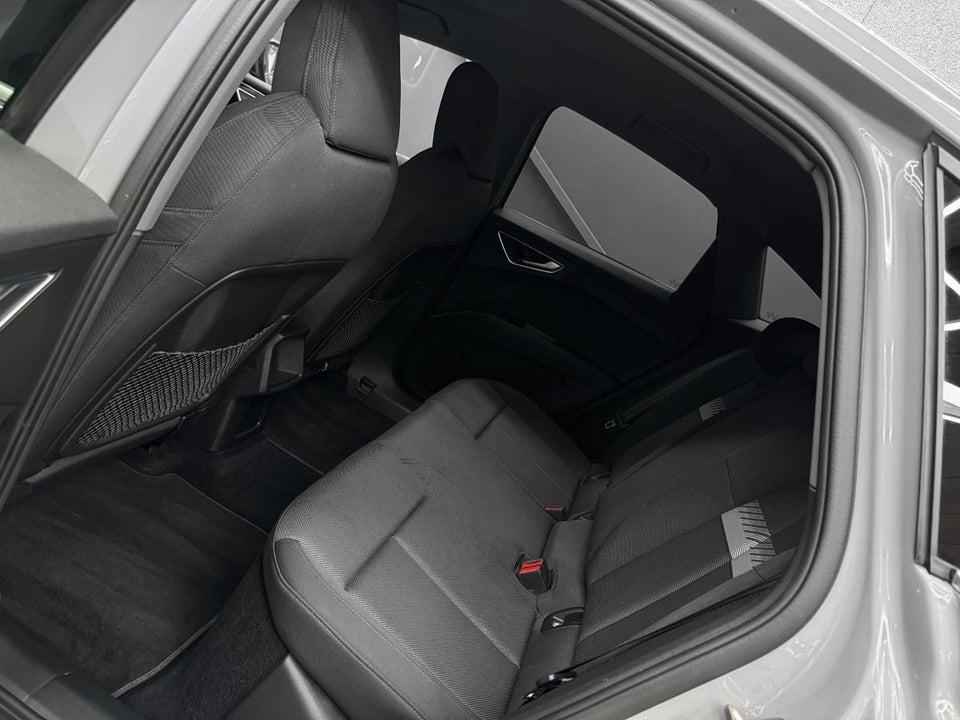 Audi Q4 e-tron 40 Advanced Sportback 5d