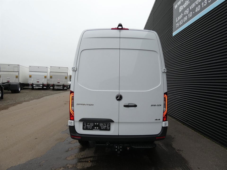 Mercedes Sprinter 319 2,0 CDi A2 Kassevogn aut. AWD