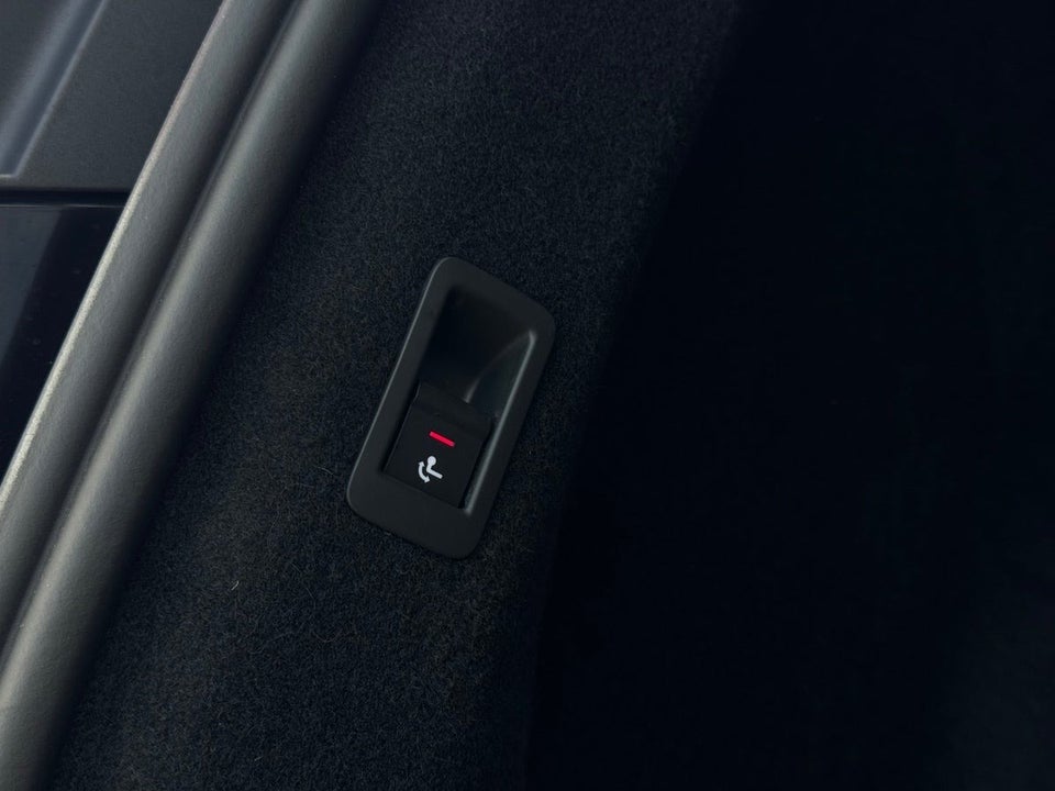 Audi Q4 e-tron 40 S-line 5d