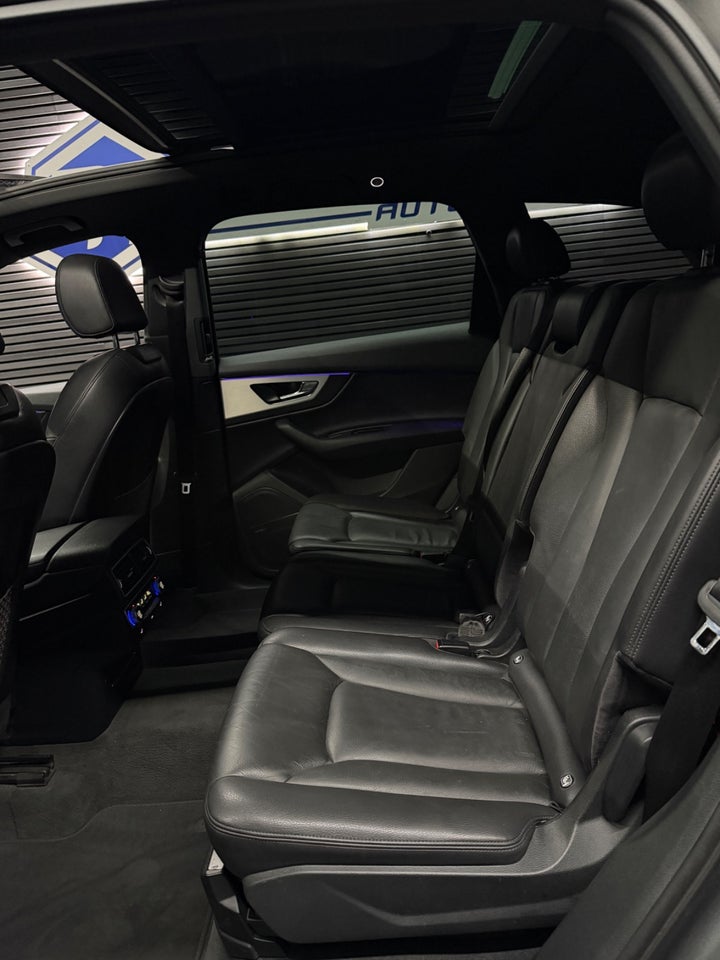 Audi Q7 3,0 TDi 272 quattro Tiptr. 7prs 5d