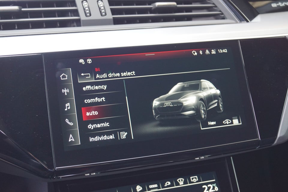 Audi e-tron 55 S-line quattro 5d