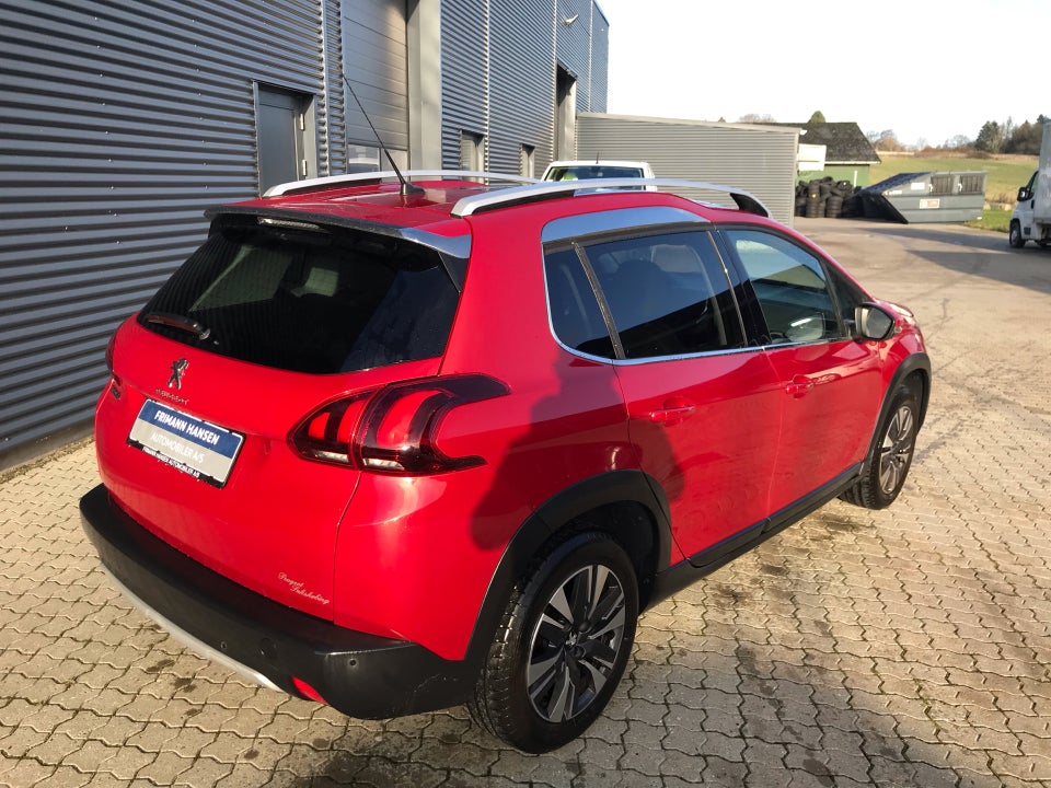 Peugeot 2008 1,2 PureTech 110 Allure+ 5d