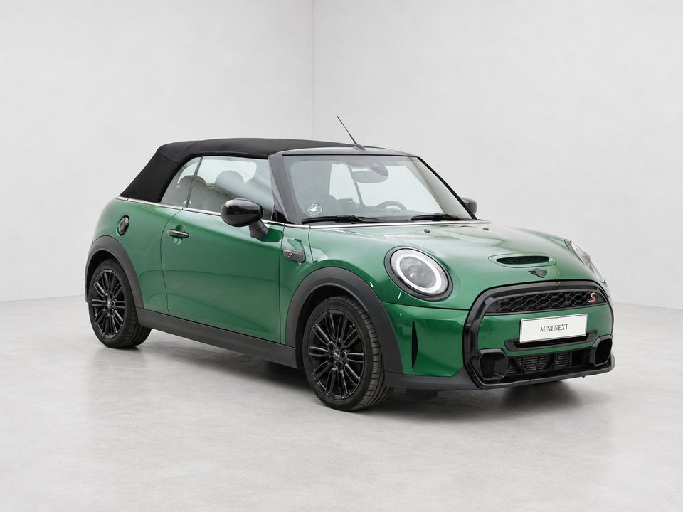 MINI Cooper S 2,0 Essential Cabriolet aut. 2d