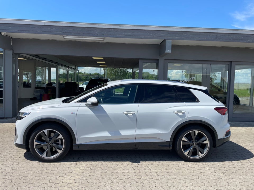 Audi Q4 e-tron 40 Attitude S-line 5d