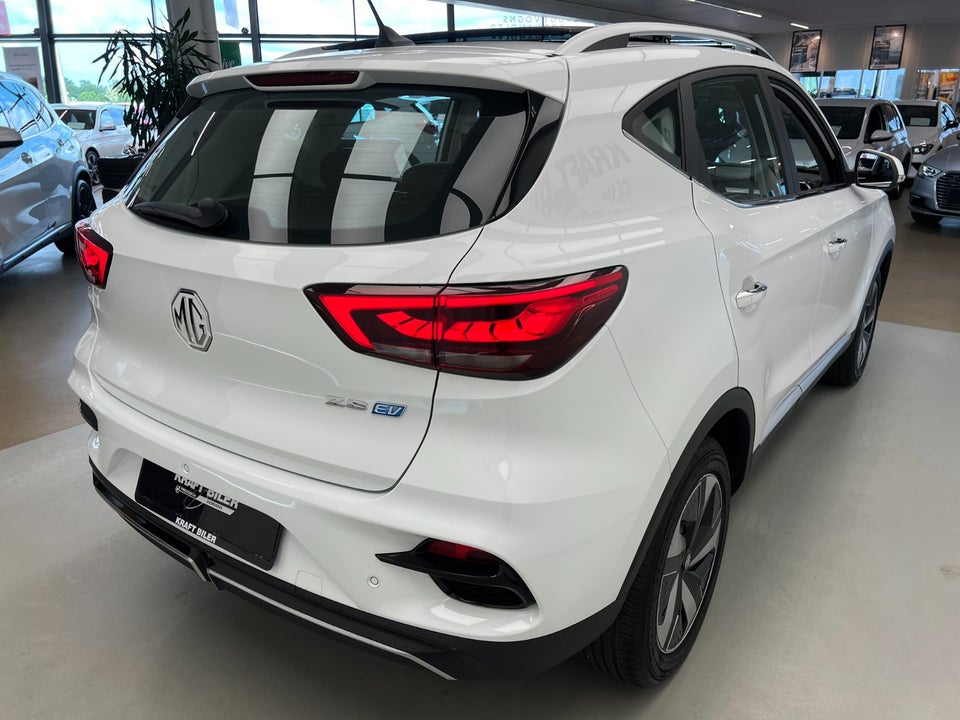 MG ZS 70 Luxury 5d