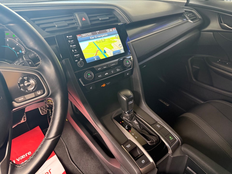 Honda Civic 1,0 VTEC Turbo Elegance CVT 5d