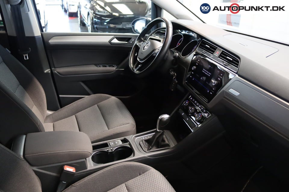 VW Touran 1,6 TDi 115 Comfortline DSG 7prs 5d