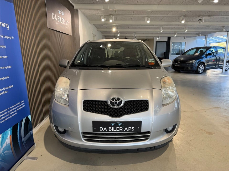 Toyota Yaris 1,3 Sol 5d
