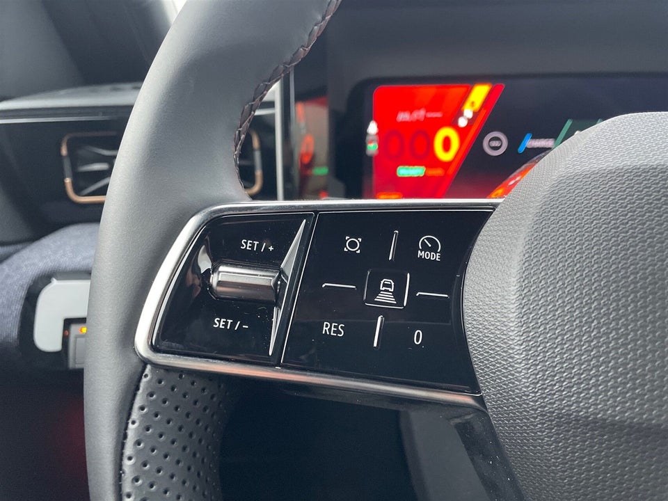 Renault 4 E-Tech 52 Techno 5d