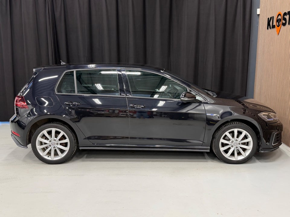 VW Golf VII 1,4 GTE DSG 5d