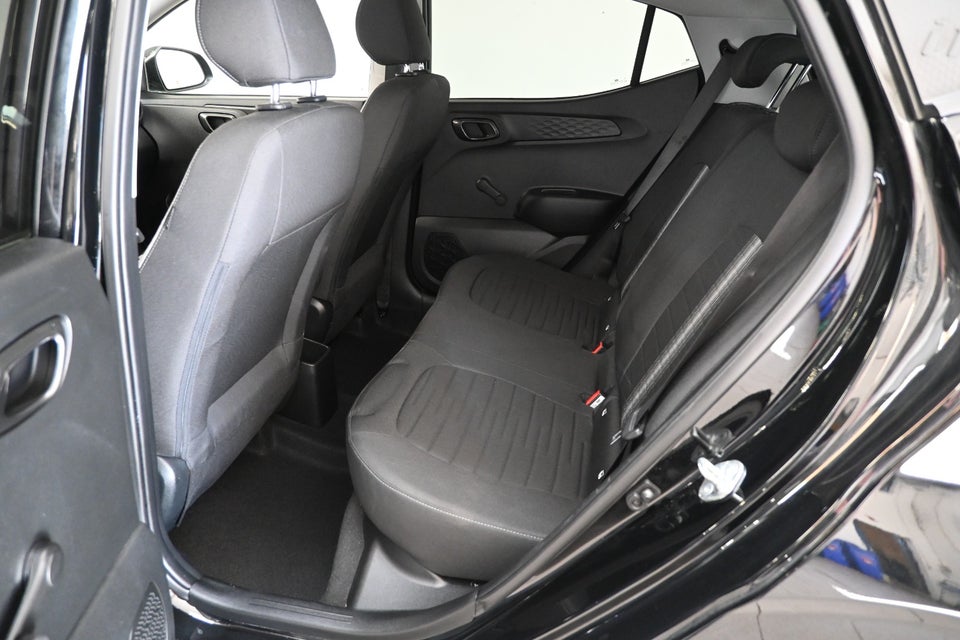 Hyundai i10 1,0 MPi Essential AMT 5d