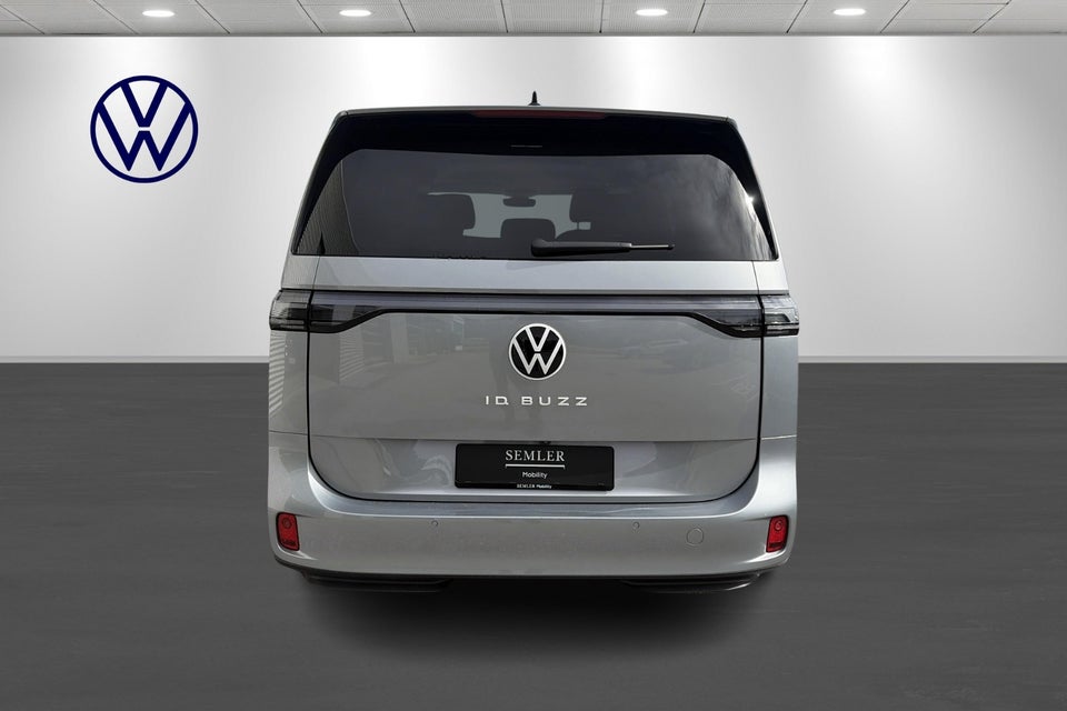 VW ID. Buzz 79 Pro SWB 5d
