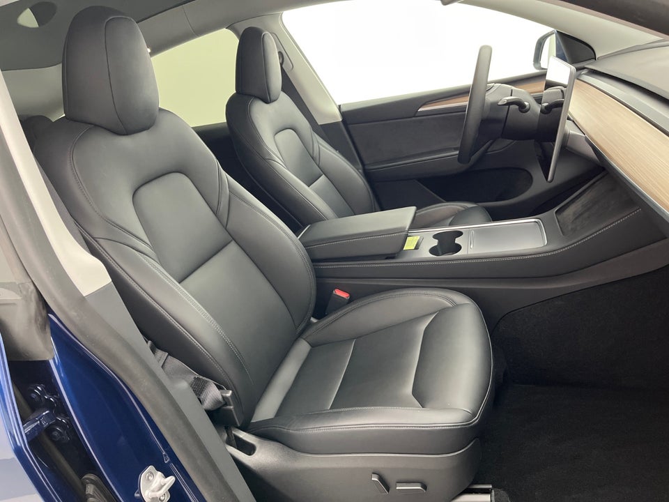 Tesla Model Y Long Range AWD 5d