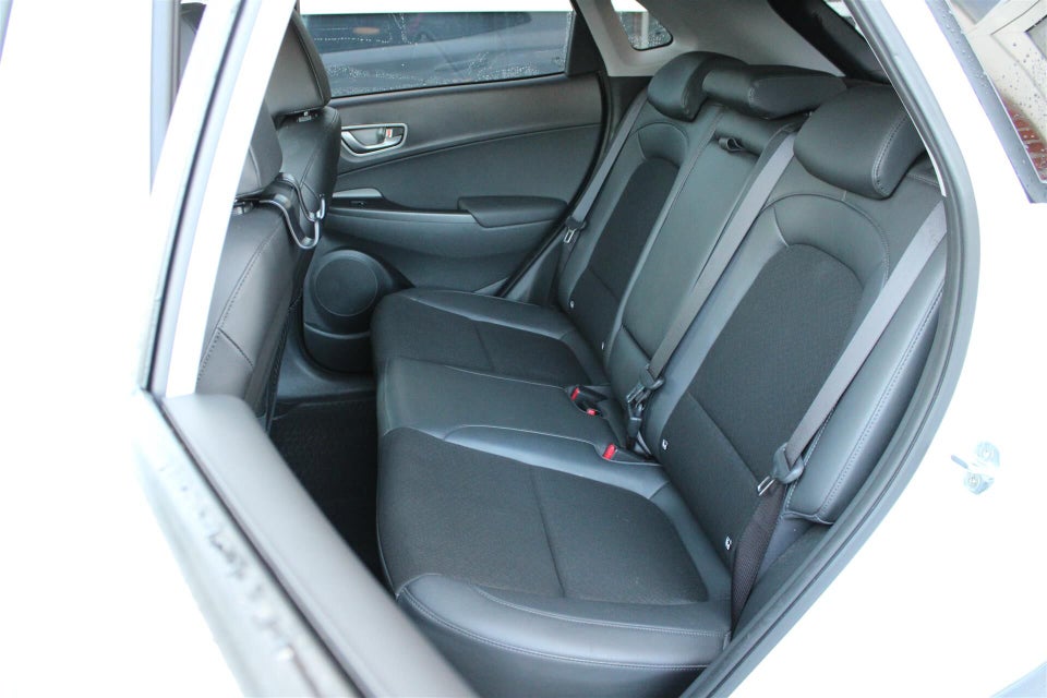 Hyundai Kona 64 EV Advanced 5d