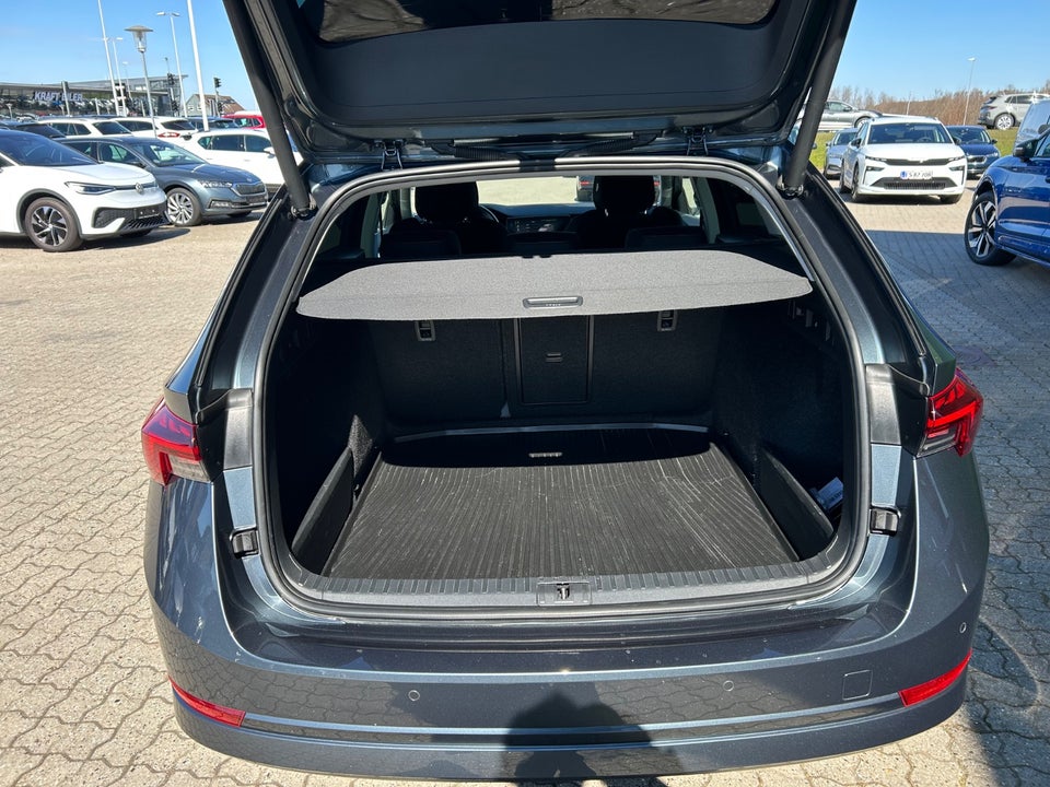 Skoda Octavia 2,0 TDi 150 Style First Edition Combi DSG 5d