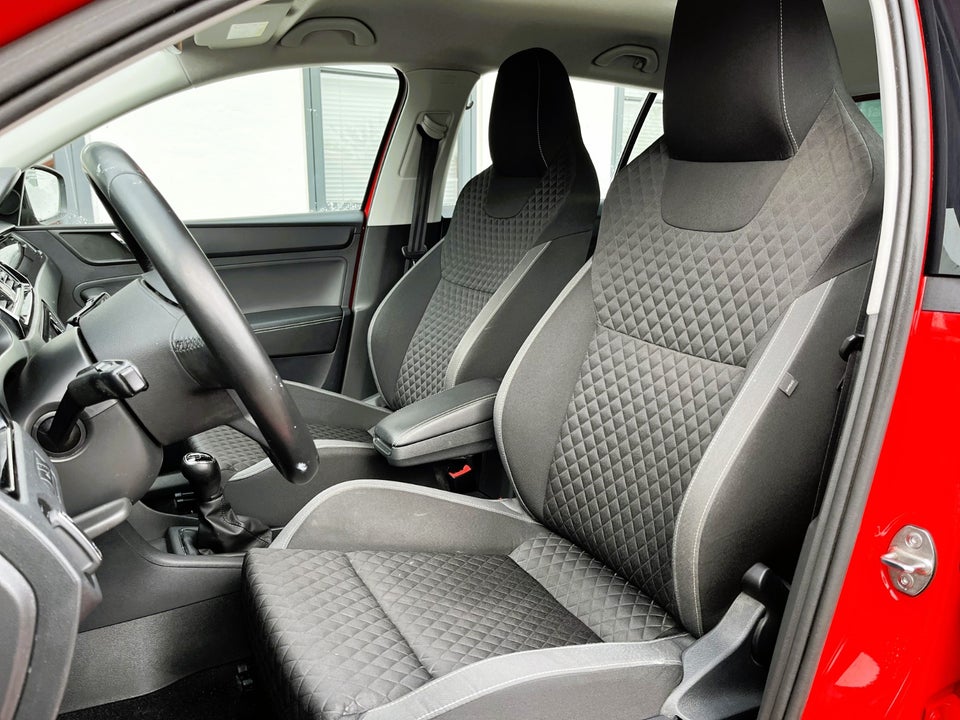 Skoda Rapid 1,0 TSi 95 Active 5d