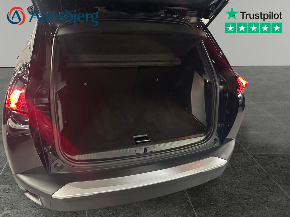 Peugeot e-2008 50 GT 5d