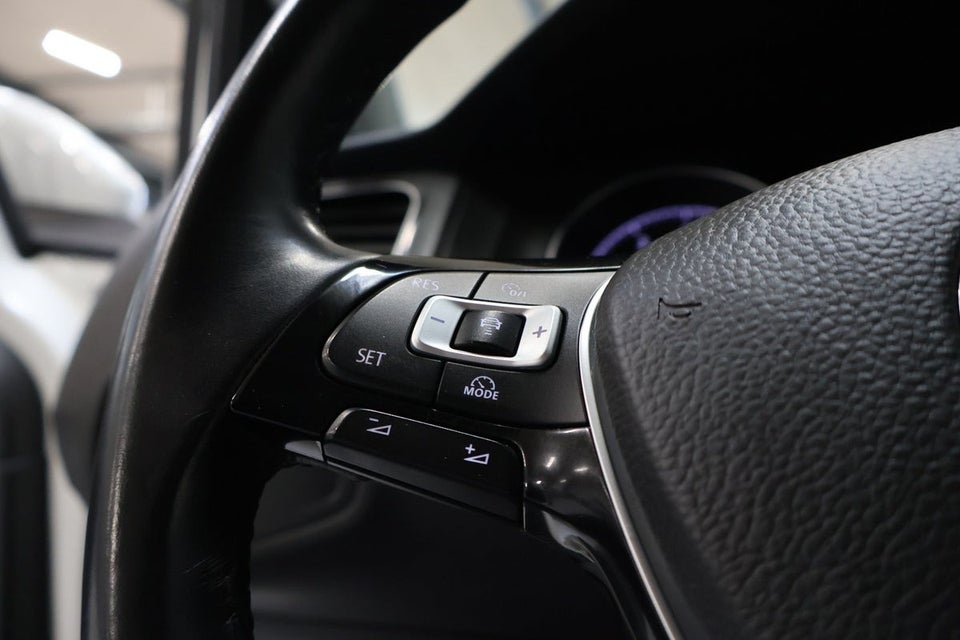 VW Golf VII 1,5 TSi 130 Comfortline Variant 5d