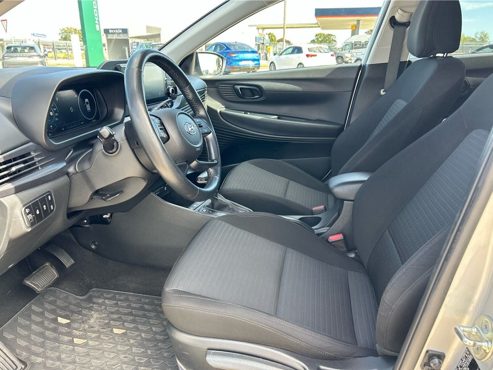 Hyundai i20 1,0 T-GDi Essential DCT 5d
