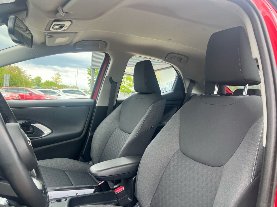 Toyota Yaris 1,5 Hybrid Active Tech e-CVT 5d
