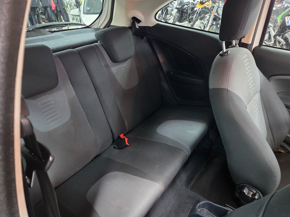 Ford Ka 1,2 Titanium 3d