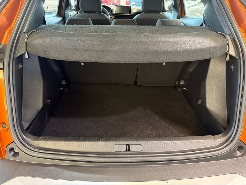 Peugeot 2008 1,2 PureTech 100 Active Pack 5d