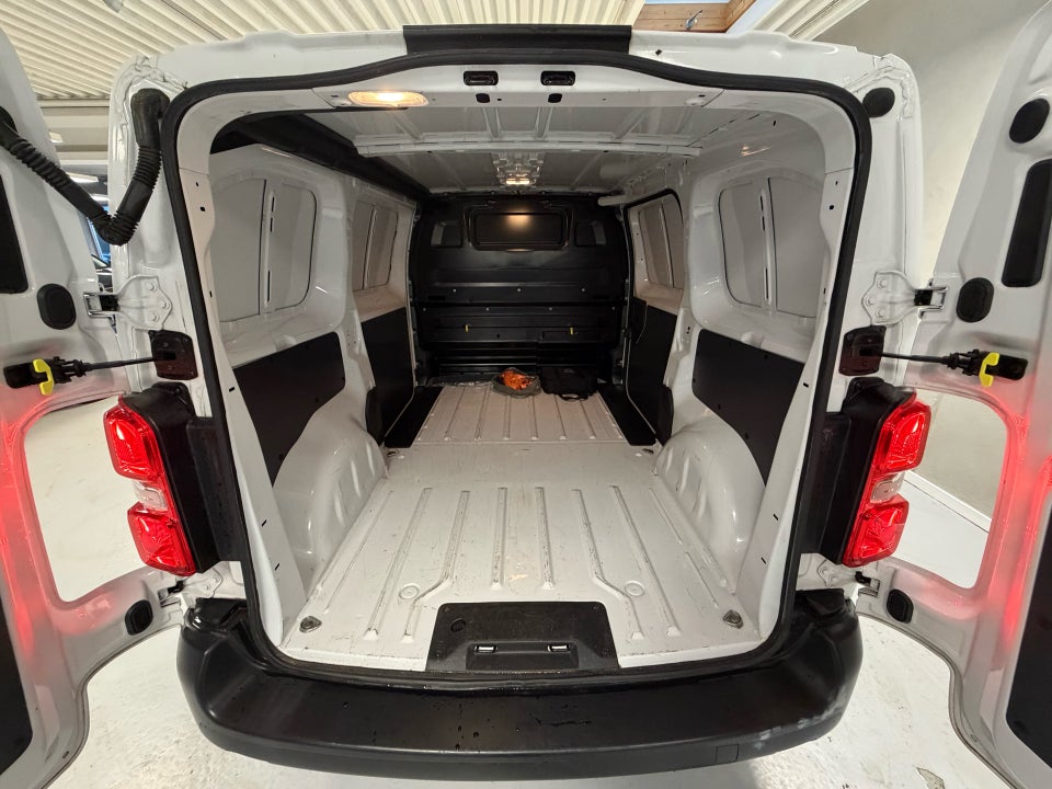 Peugeot e-Expert 75 L2 Plus Van