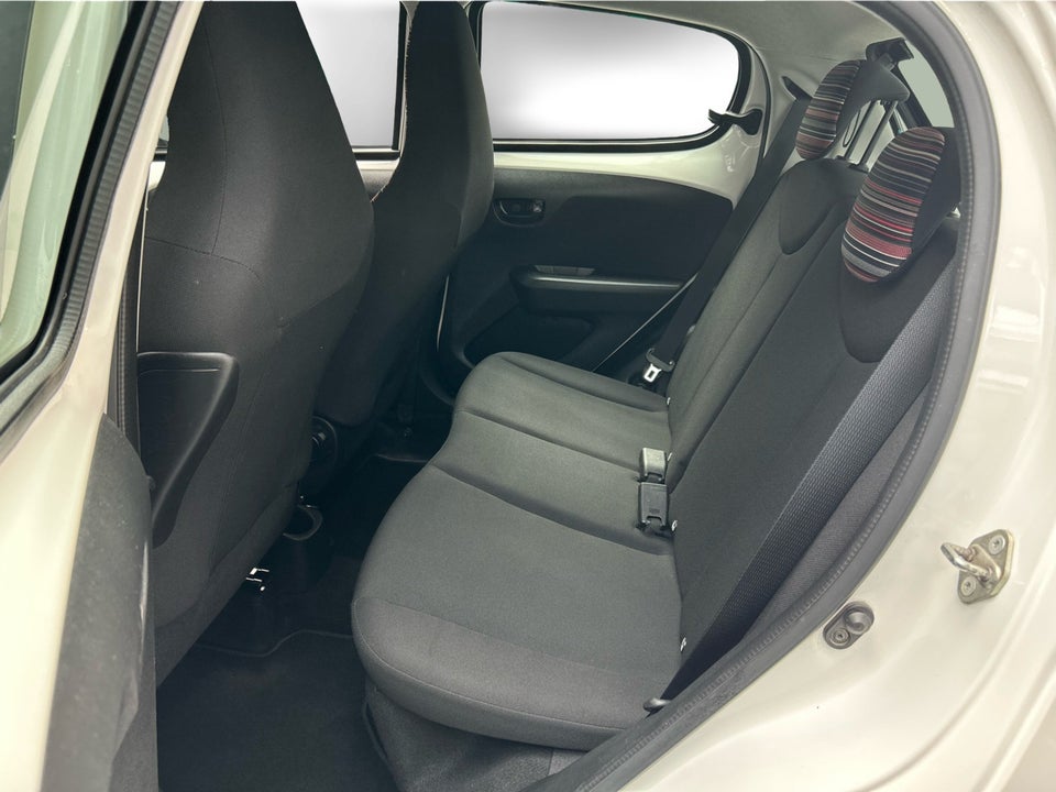 Citroën C1 1,0 VTi Shine 5d