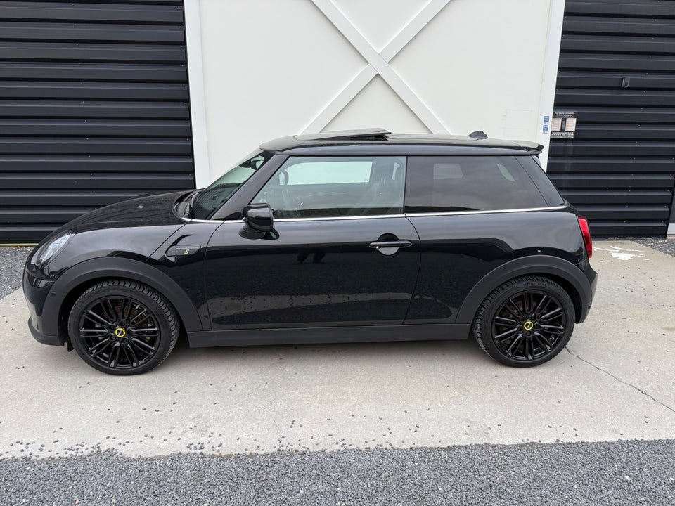 MINI Cooper SE Classic 3d