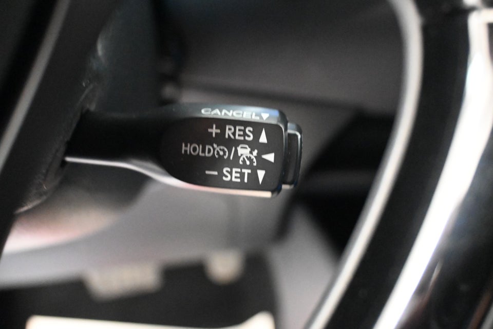 Toyota C-HR 1,8 Hybrid C-LUB Business CVT 5d