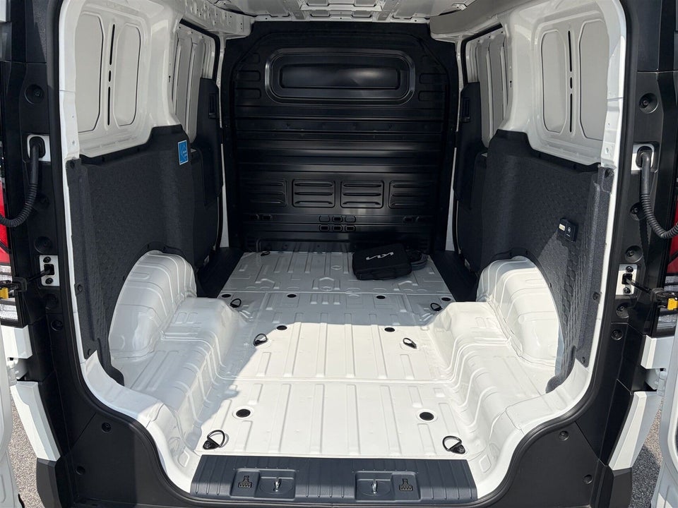 Kia PV5 71 Cargo L2H1 Long Range Work Pro
