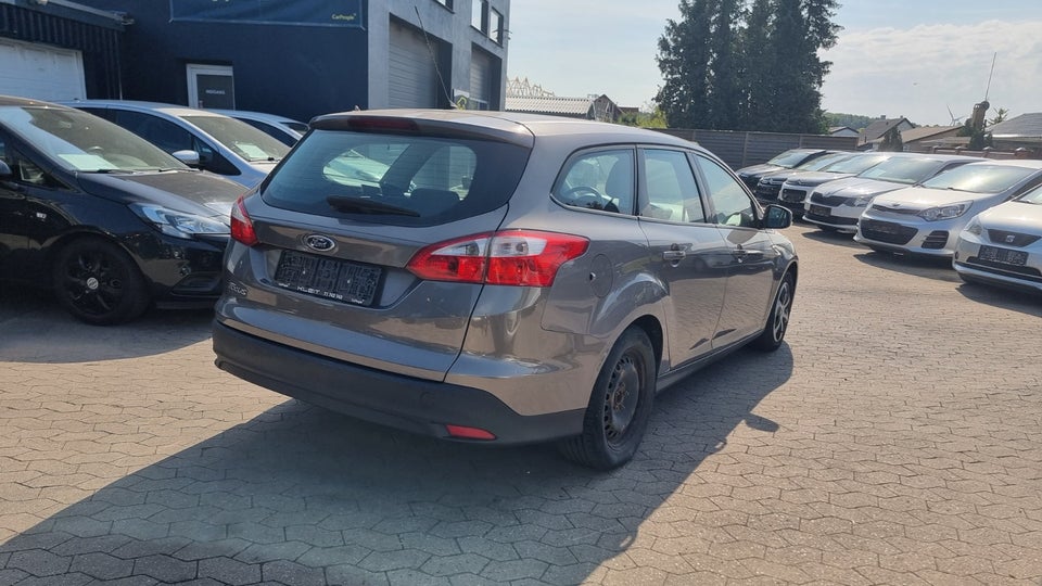 Ford Focus 1,6 Ti-VCT 105 Titanium stc. 5d