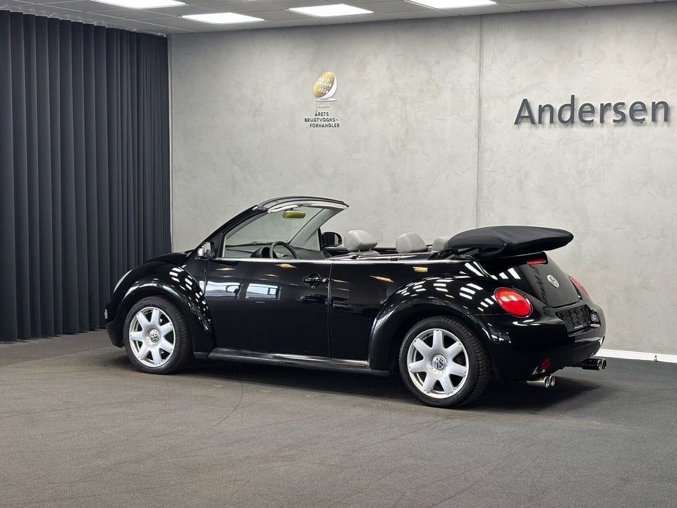 VW New Beetle 2,0 Cabriolet aut. 2d