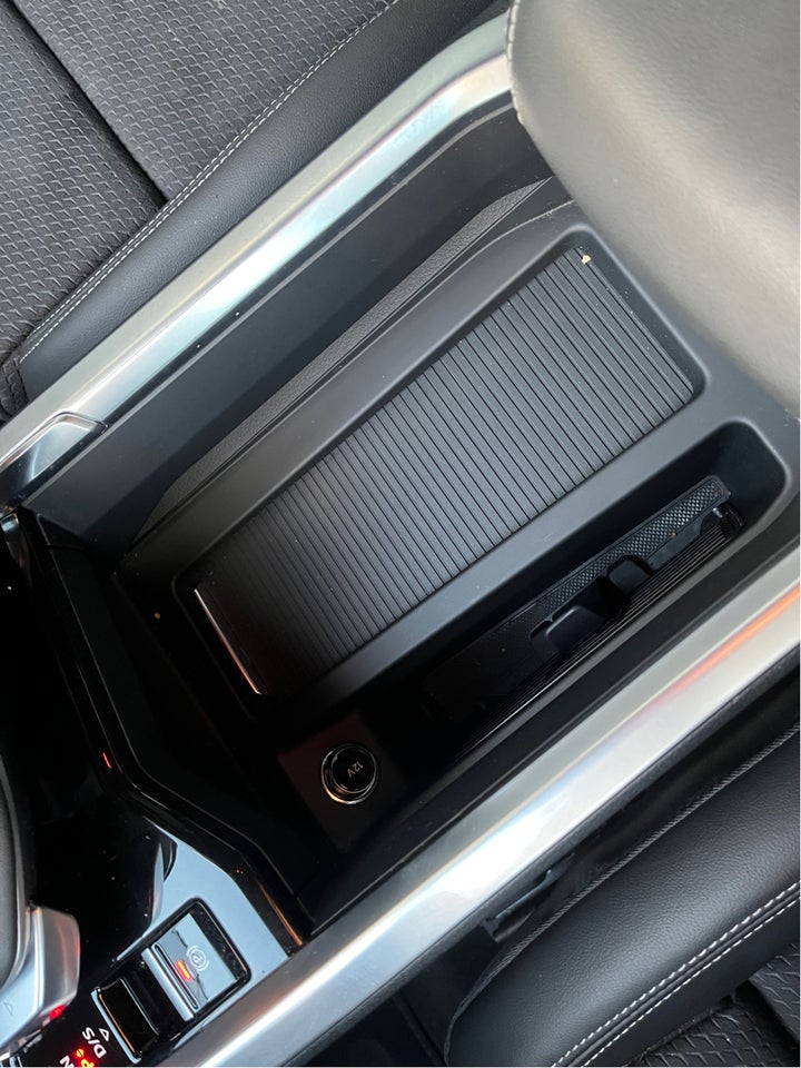 Audi Q8 e-tron 55 S-line quattro 5d