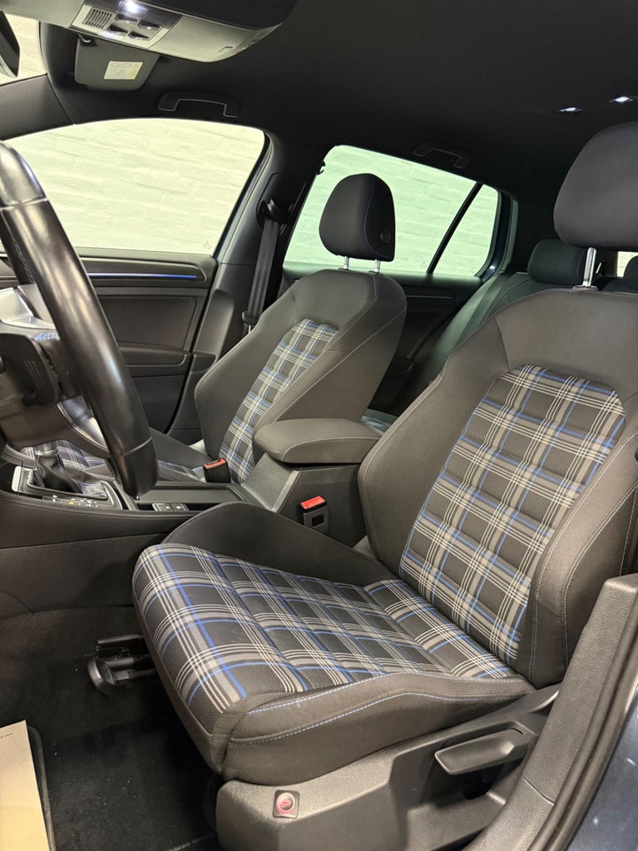 VW Golf VII 1,4 GTE DSG 5d