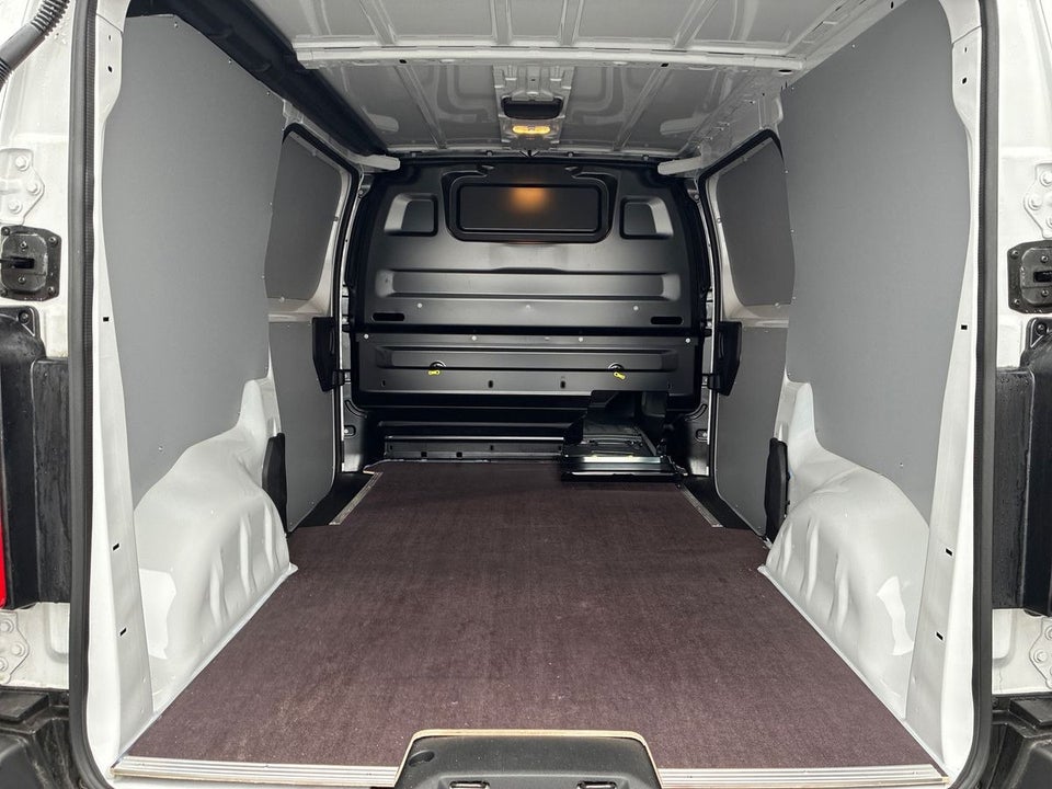 Peugeot Expert 2,0 BlueHDi 144 L2 Premium Van