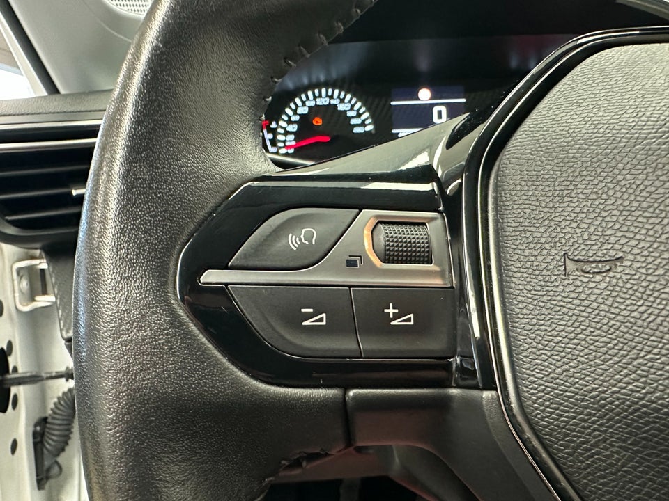 Peugeot 208 1,2 PureTech 75 Active Pack 5d