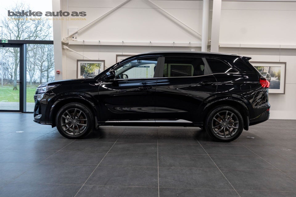 Navor E5 1,5 PHEV Rock 5d