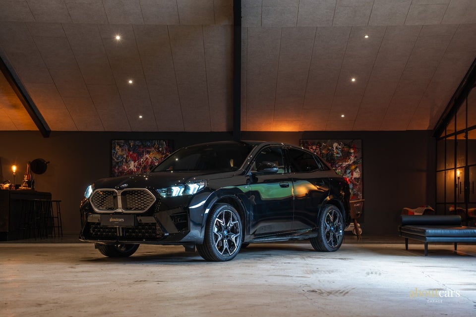 BMW iX2 eDrive20 M-Sport 5d