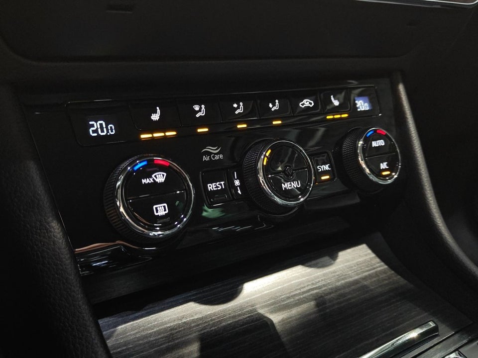 Skoda Superb 1,4 TSi iV Plus DSG 5d