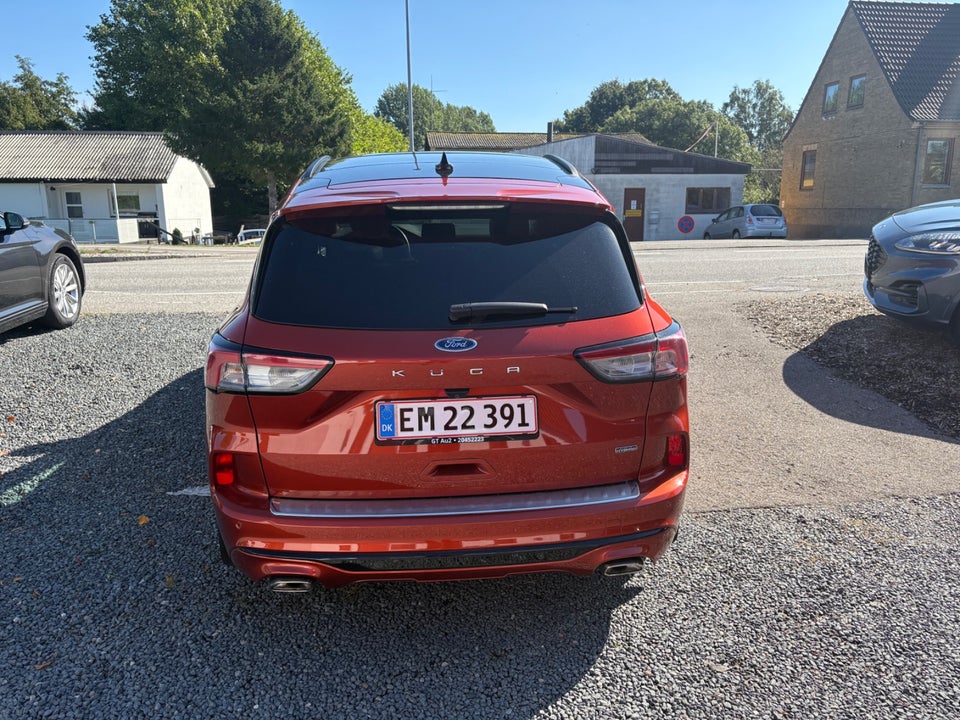 Ford Kuga 2,5 PHEV ST-Line X CVT 5d
