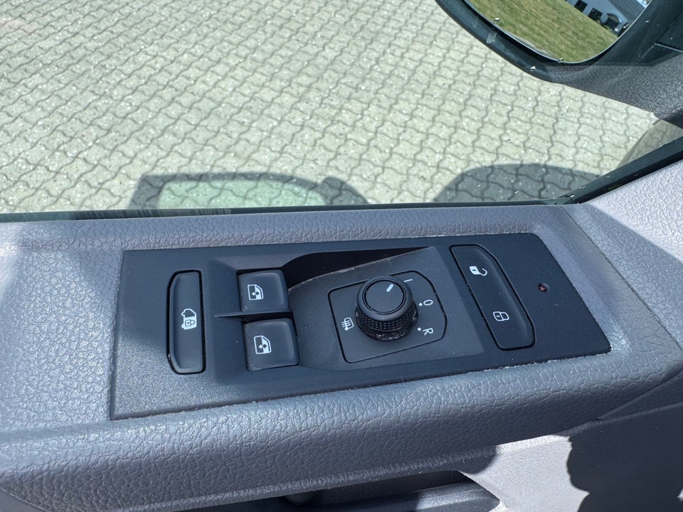 VW Transporter 2,0 TDi 150 Kassevogn DSG lang