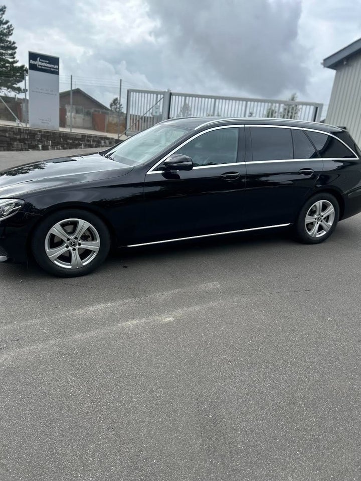 Mercedes E220 d 2,0 AMG Line stc. aut. 5d
