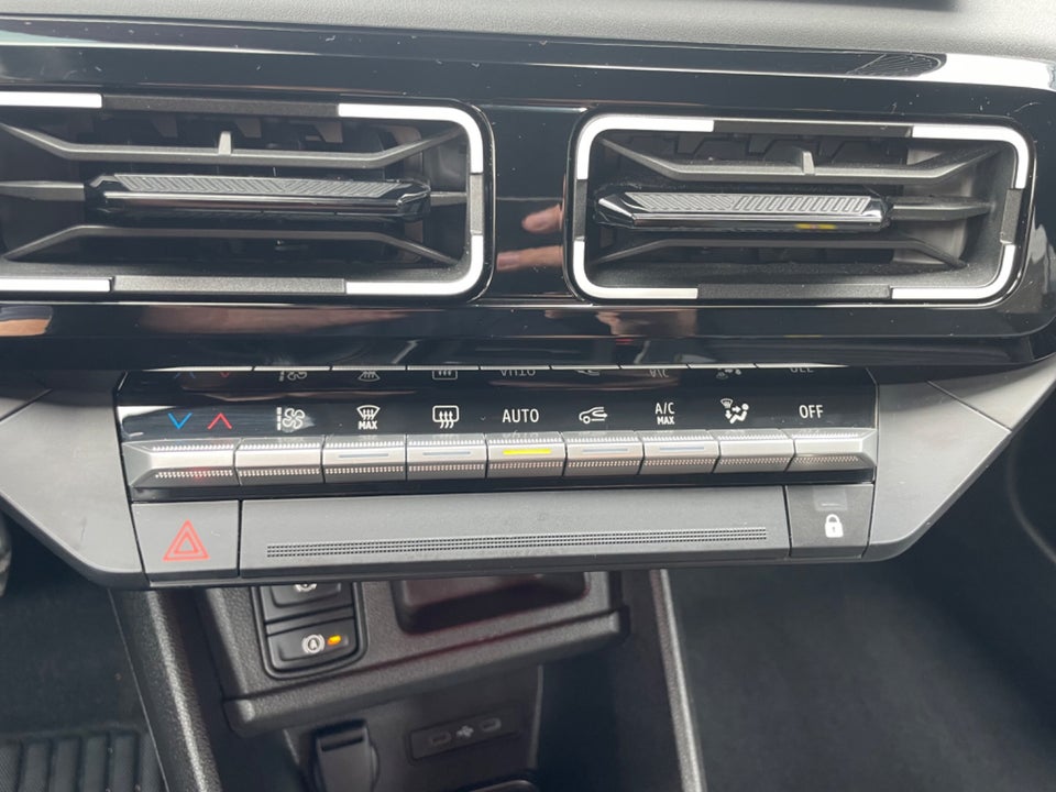 Renault 4 E-Tech 52 Iconic 5d