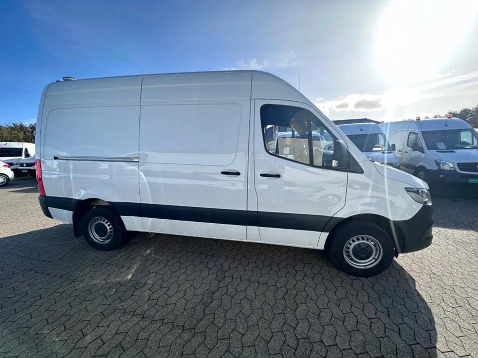 Mercedes Sprinter 317 2,0 CDi A2 Kassevogn aut. RWD